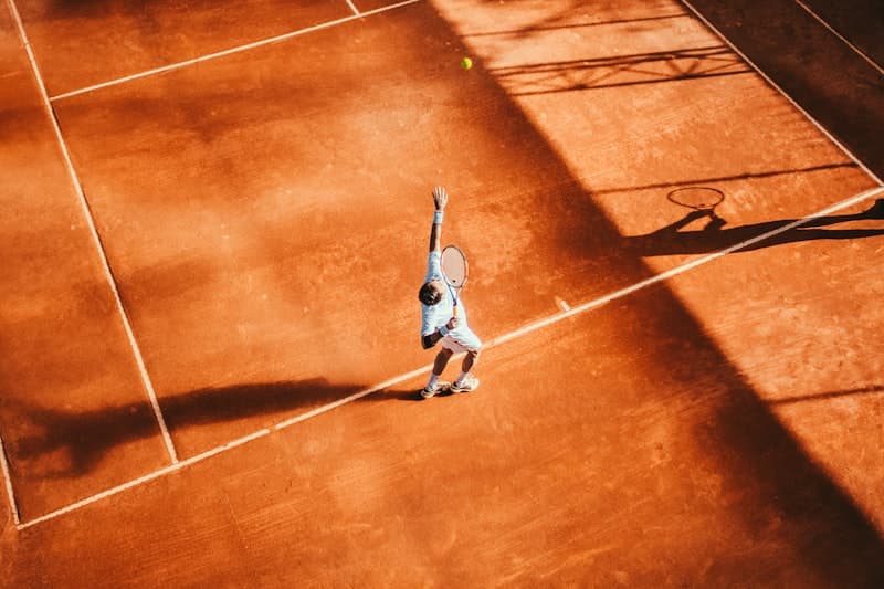 Tenis kortunda ders takibi